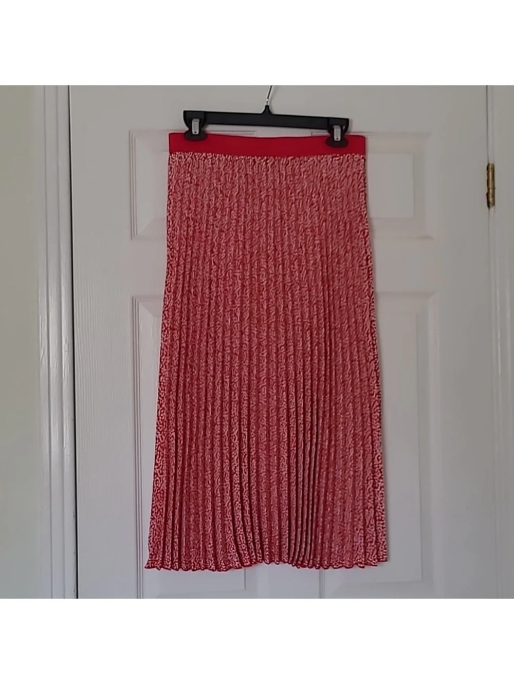 Vince Camuto Pink Pleated Midi Skirt Sz Large - Picture 4 of 4